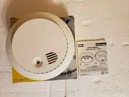 BRK Electronics 83RN Smoke Alarm – Reliable Photoelectric Fire & Smoke Detection for Homes & Offices